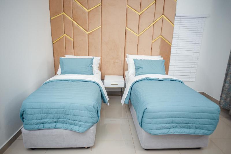 Shobalenku Opulent apartments - image 2