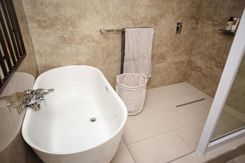 Shobalenku Opulent apartments - image 4