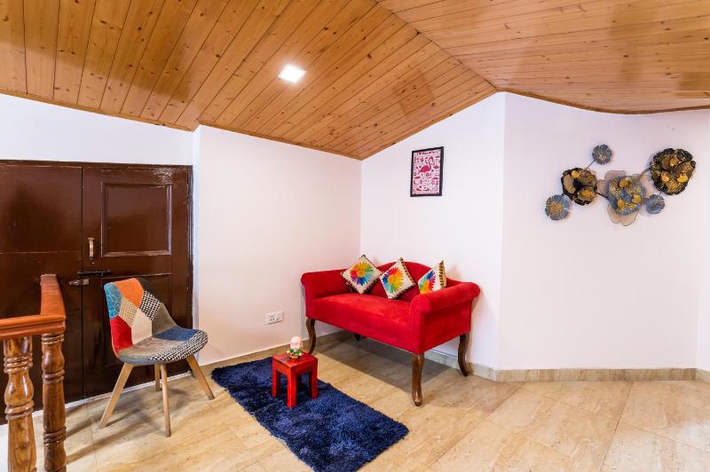 The Sunset Abode 4BR With Valley Views - image 7
