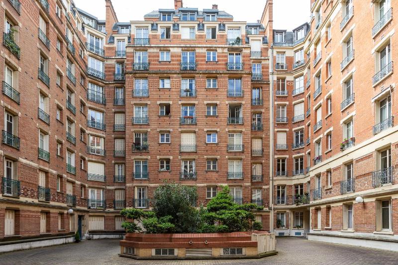 The Paris 15 Place - image 16