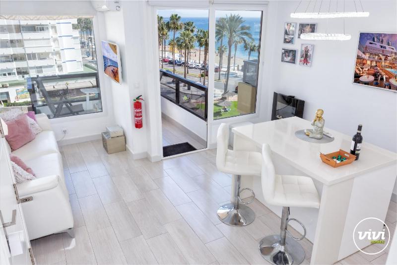 ViVi Homes - Octopussy - Pool Balcony & Sea View - image 15
