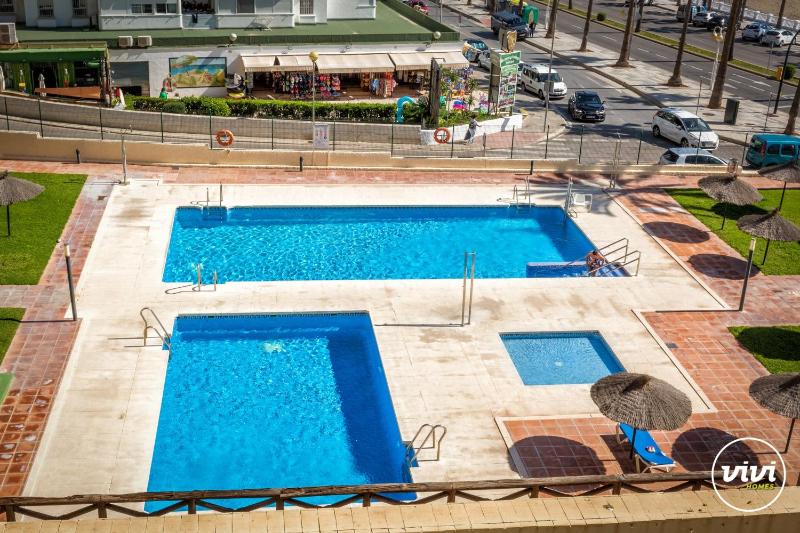 ViVi Homes - Octopussy - Pool Balcony & Sea View - image 13