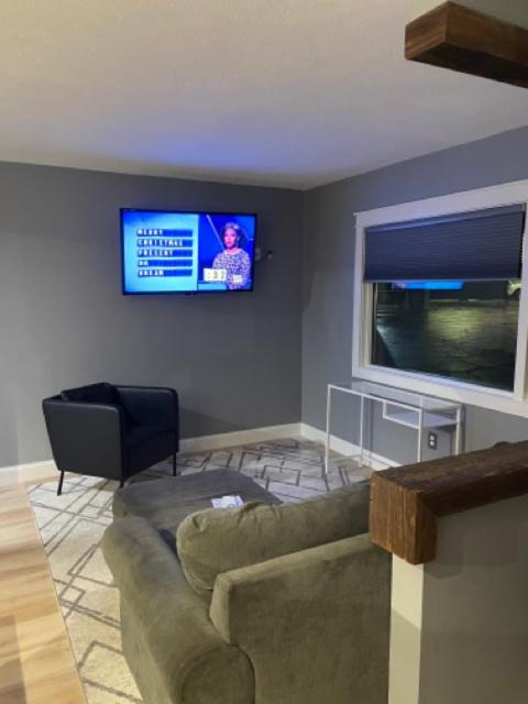 Three-Bedroom Suite image 4