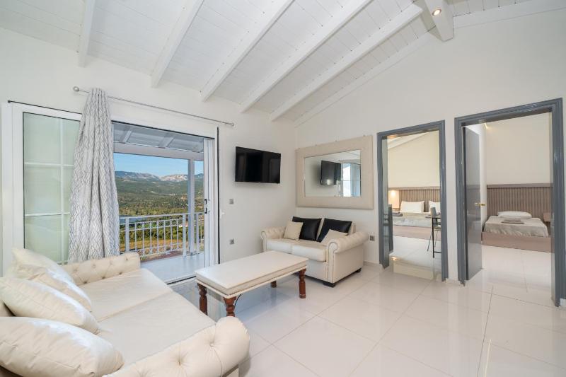 Junior Suite with Sea View image 3