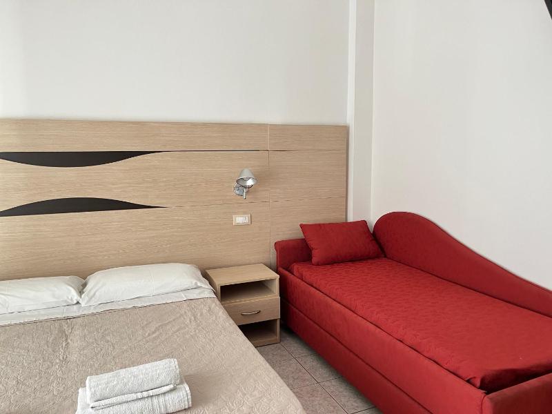 Superior Double or Twin Room image 3