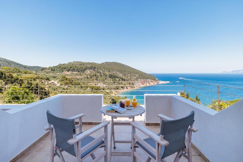 Sea View Studios - image 11