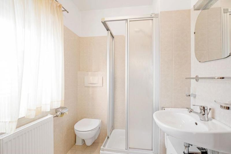 One-Bedroom Apartment image 4
