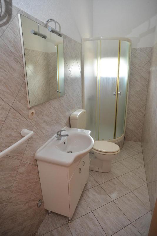 Apartment image 3