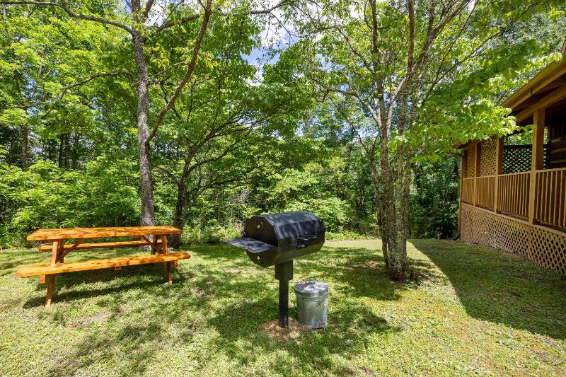 Yoli Bear Hideaway - image 43