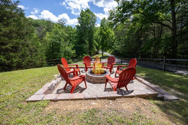 Yoli Bear Hideaway - image 26