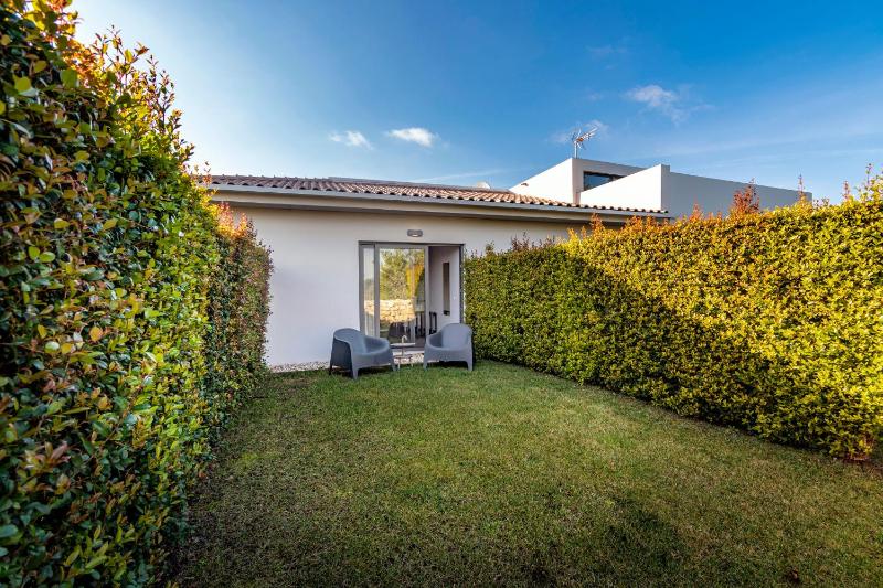 Deluxe Double Room with Garden image 4