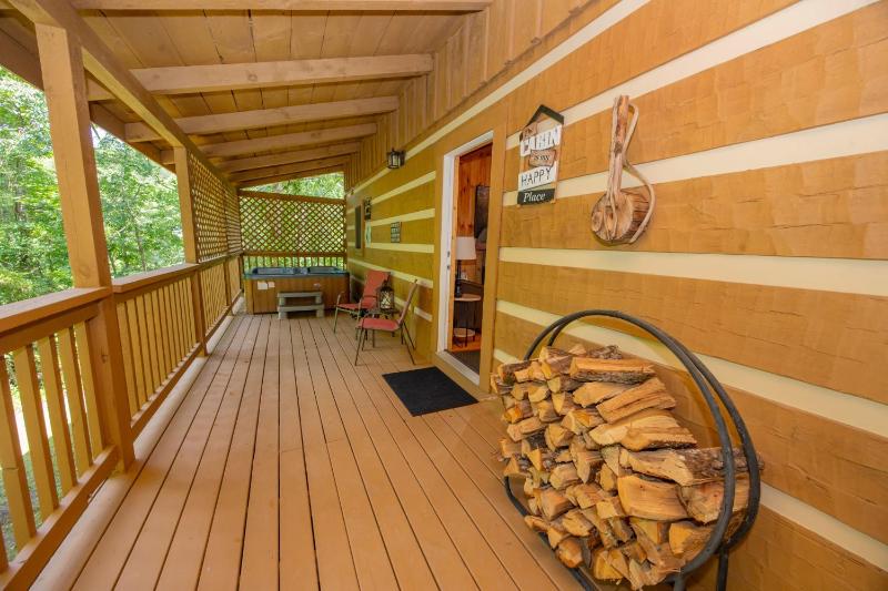 Yoli Bear Hideaway - image 27