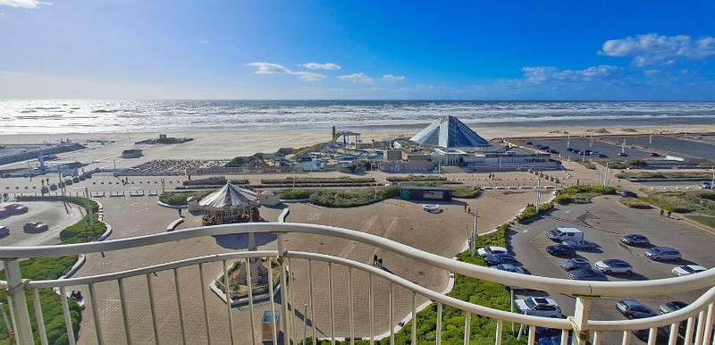 Touquet apartment facing the sea - image 1