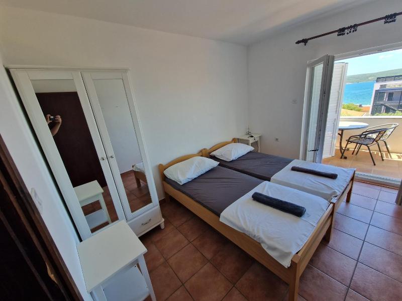 Two-Bedroom Apartment with Balcony and Sea View image 1