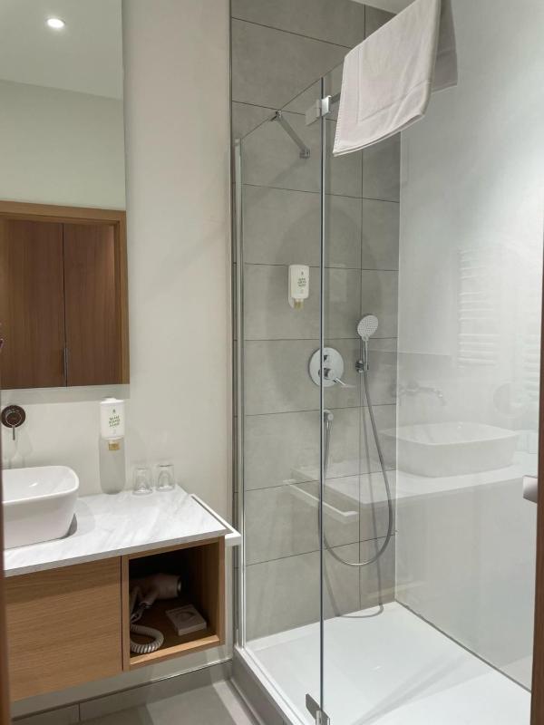 Economy Double Room image 1