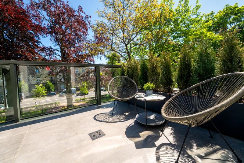 Double Room with Terrace image 2