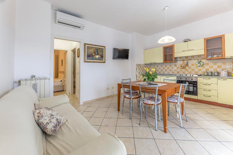 Apartment image 4