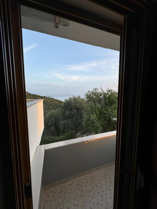 Double or Twin Room with Balcony image 3