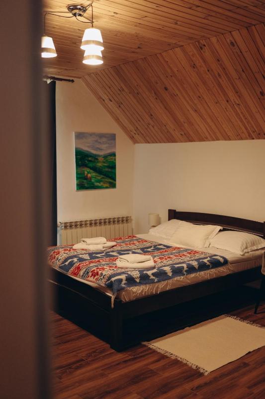 Chalet image 1