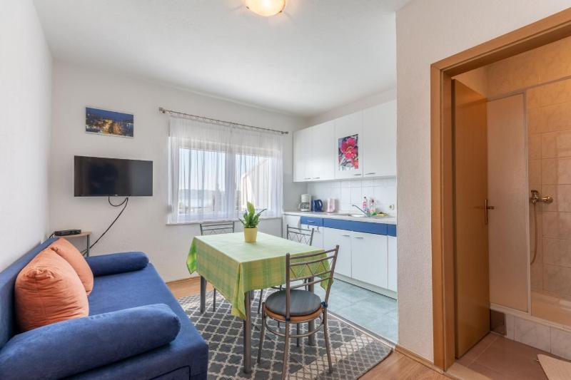 Apartments Mirjana - image 13