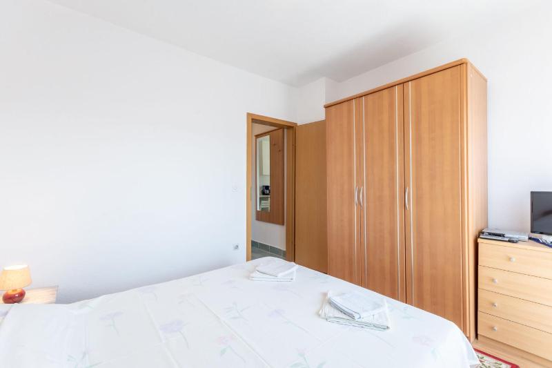 Apartments Mirjana - image 12