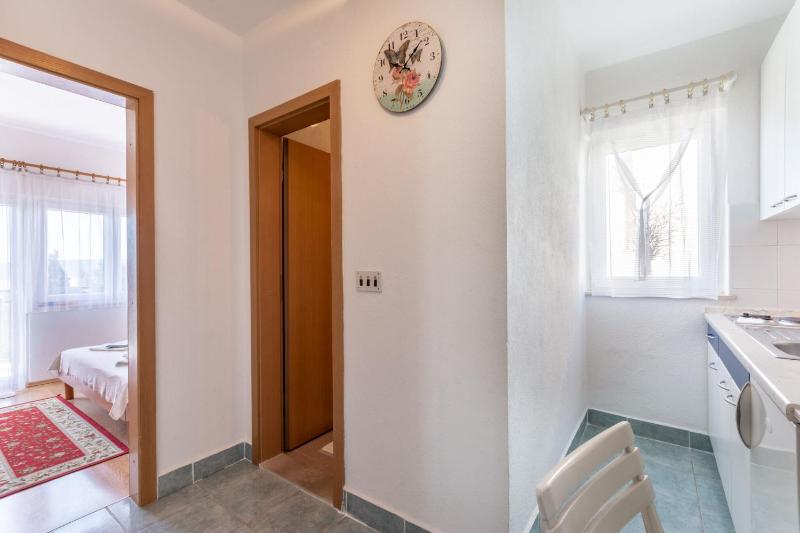 Apartments Mirjana - image 6