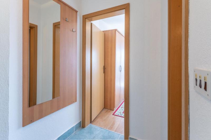 Apartments Mirjana - image 8