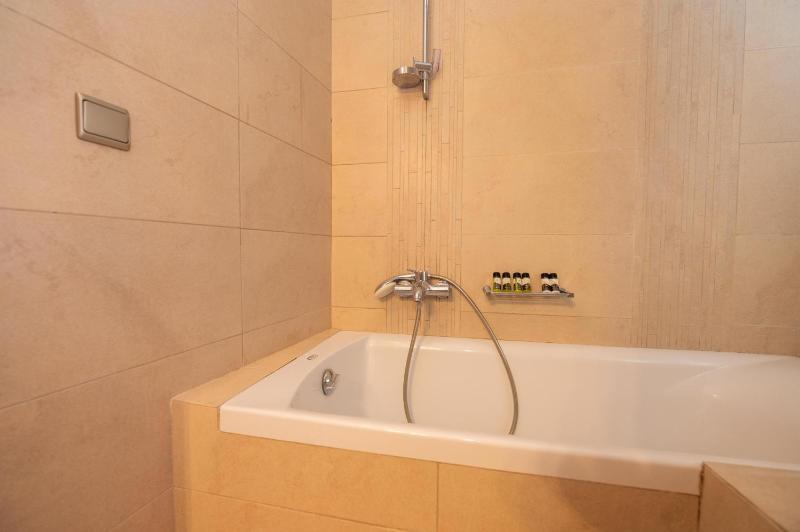 Junior Suite with Sea View image 4