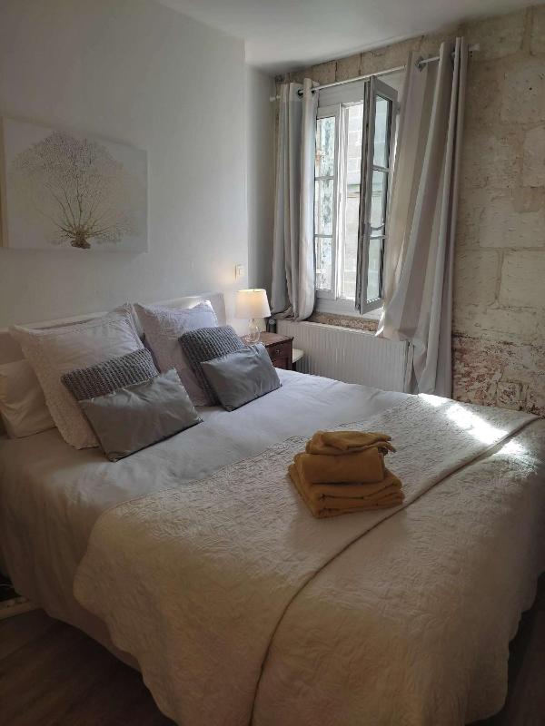 Small Single Room image 2
