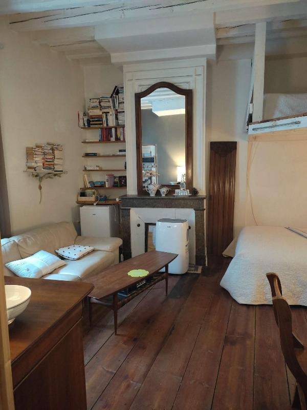 Single Room with Shower image 3