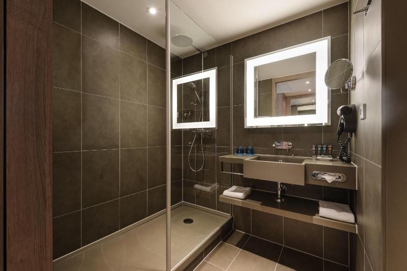 Standard Business Double Room image 4