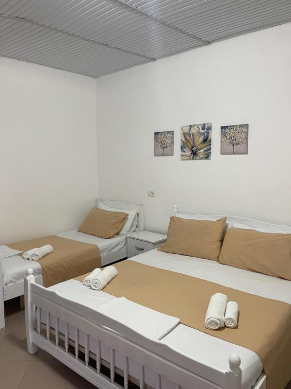 Vogue Rooms - image 15