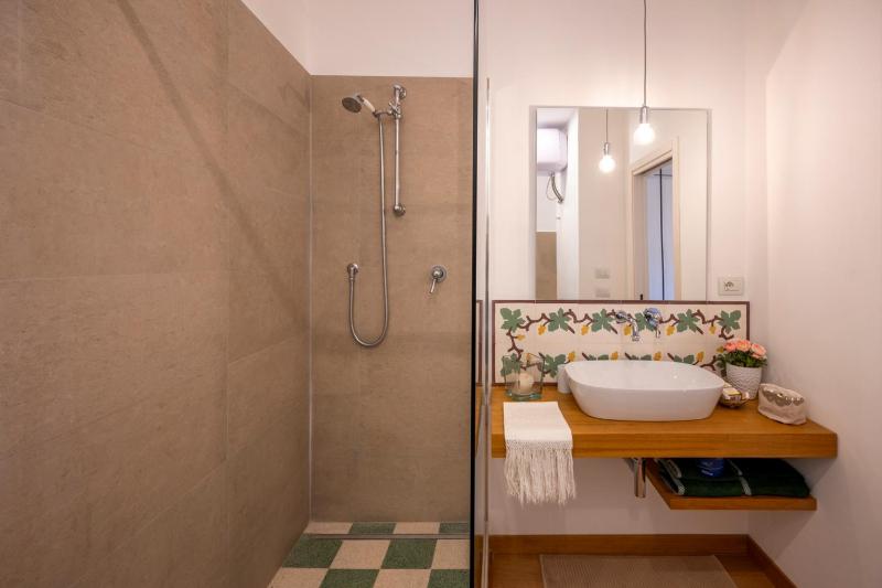 SUITE VITTORIO VENETO - image 9