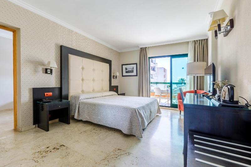 Hotel Torremar - Mares - image 6