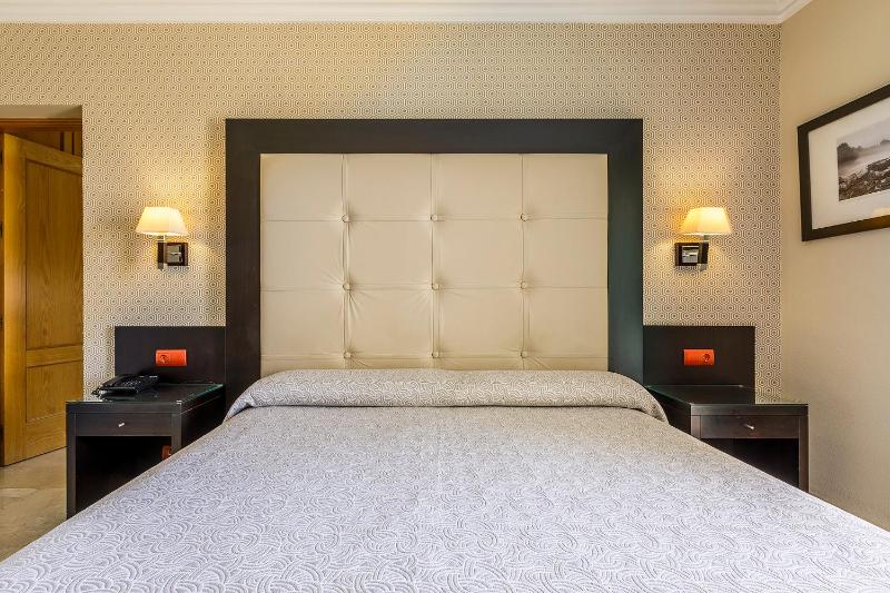 Hotel Torremar - Mares - image 33