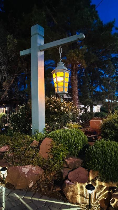 Lantern Light Inn - Romantic Getaway - image 50