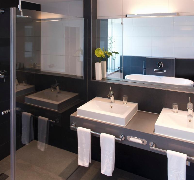 Junior Suite with free Club Lounge Access image 2