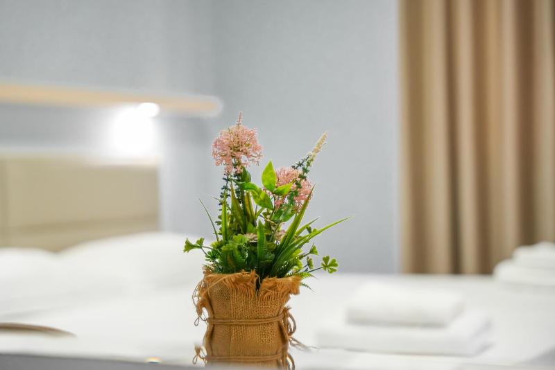Double Room with Balcony image 3
