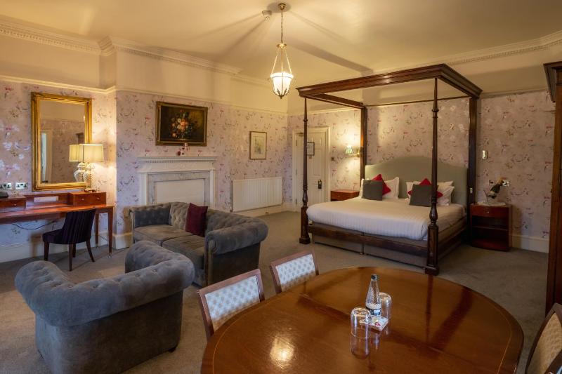 Deluxe Double Room image 3