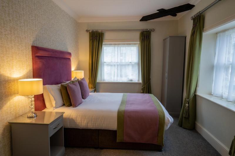 Standard Double Room image 2