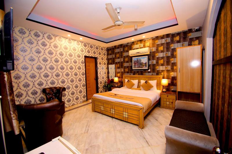 Premier inn Mall Lahore - image 13