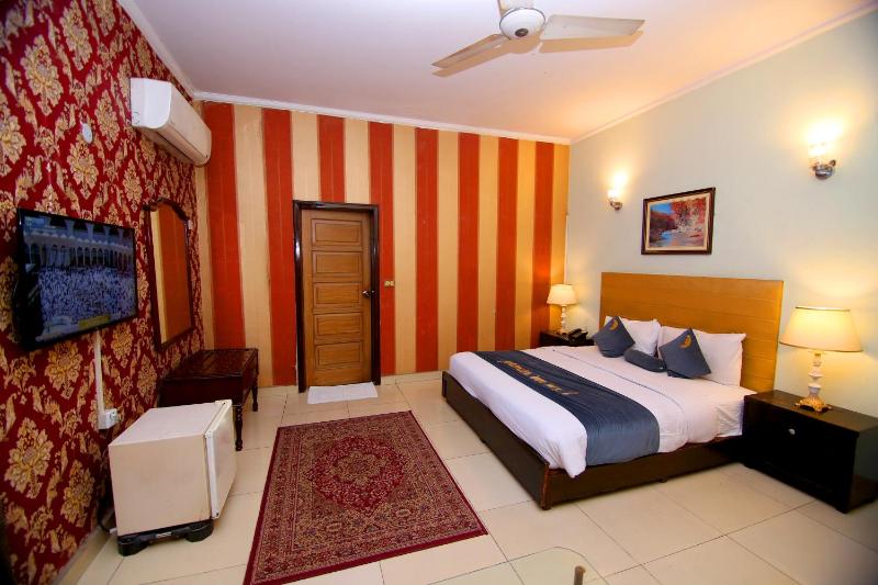 Premier inn Mall Lahore - image 4