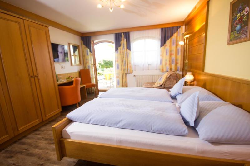 Triple Room image 4