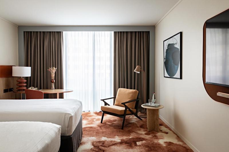 Superior Twin Room image 1