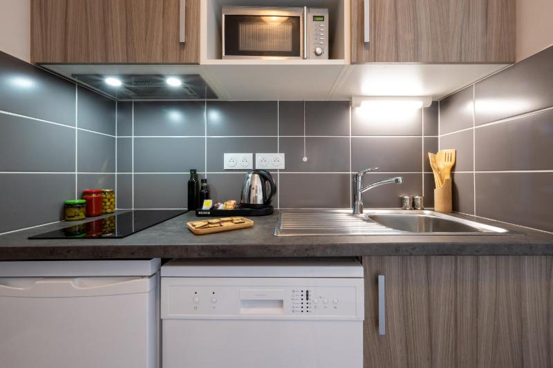 Nemea Appart Hotel Grand Coeur Nancy Centre - image 21