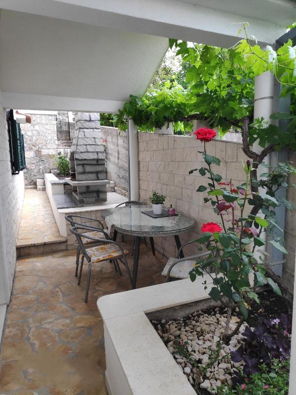 Apartment Iryna - image 44