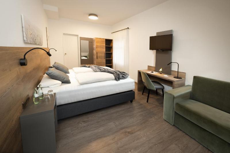 Triple Room image 3