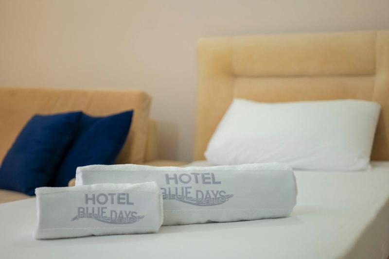 Suite with Sea View image 1