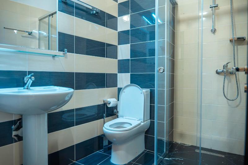 Suite with Sea View image 2