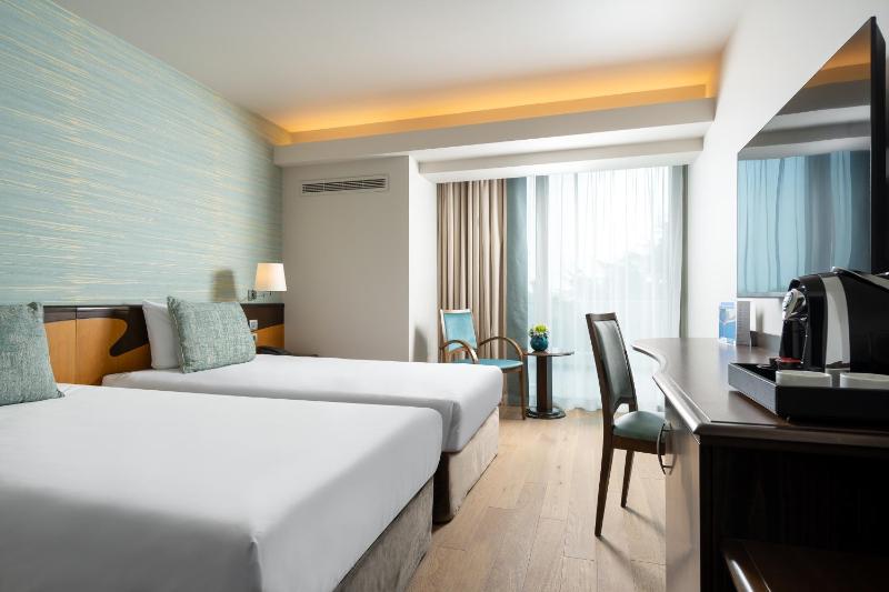Superior Twin Room with Terrace image 1